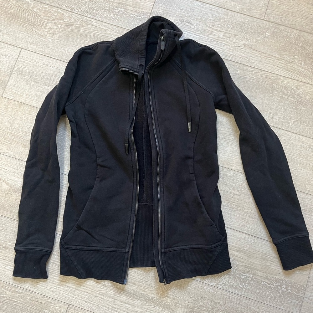 LULULEMON Zip Up Sweater Black Size 2